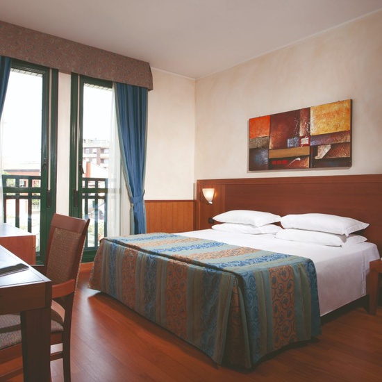 Utilisation quotidienne de la Chambre Supérieur Hôtel Raffaello Milan Utilisation quotidienne de la Chambre Supérieur Hôtel Raffaello Milan