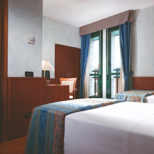 Chambre twin hôtel raffaello milan Chambre twin hôtel raffaello milan